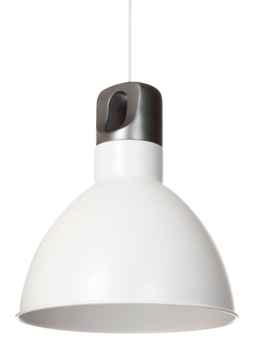 Cord-valaisimessa on tyylikäs valkoinen varjostin, jota täydentää elegantti hopean sävyinen yläosa. Valaisin on varustettu kattopistokkeella ja ripustuslenkillä, mikä mahdollistaa nopean ja vaivattoman asennuksen koukkukiinnityksellä. Kattokuppi on suunni