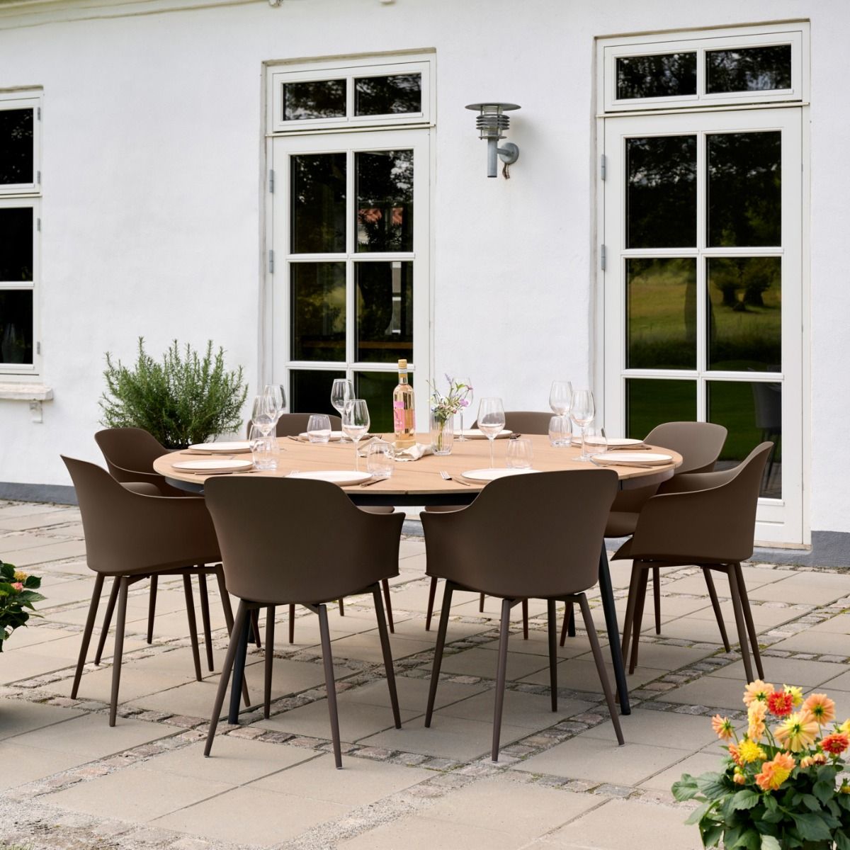 Grande iso pyöreä terassipöytä 178 cm