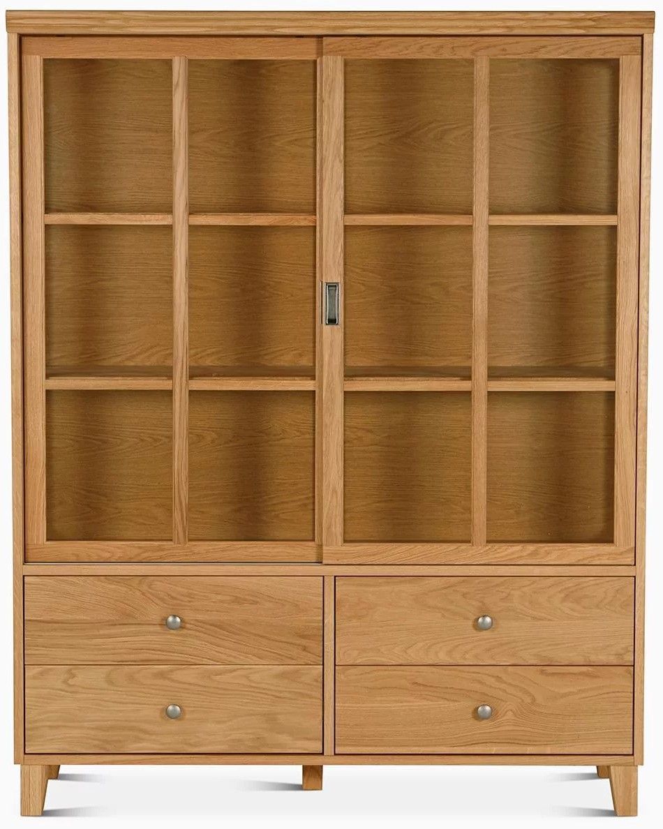 Niemi Gustav vitriini jaloilla, tammi