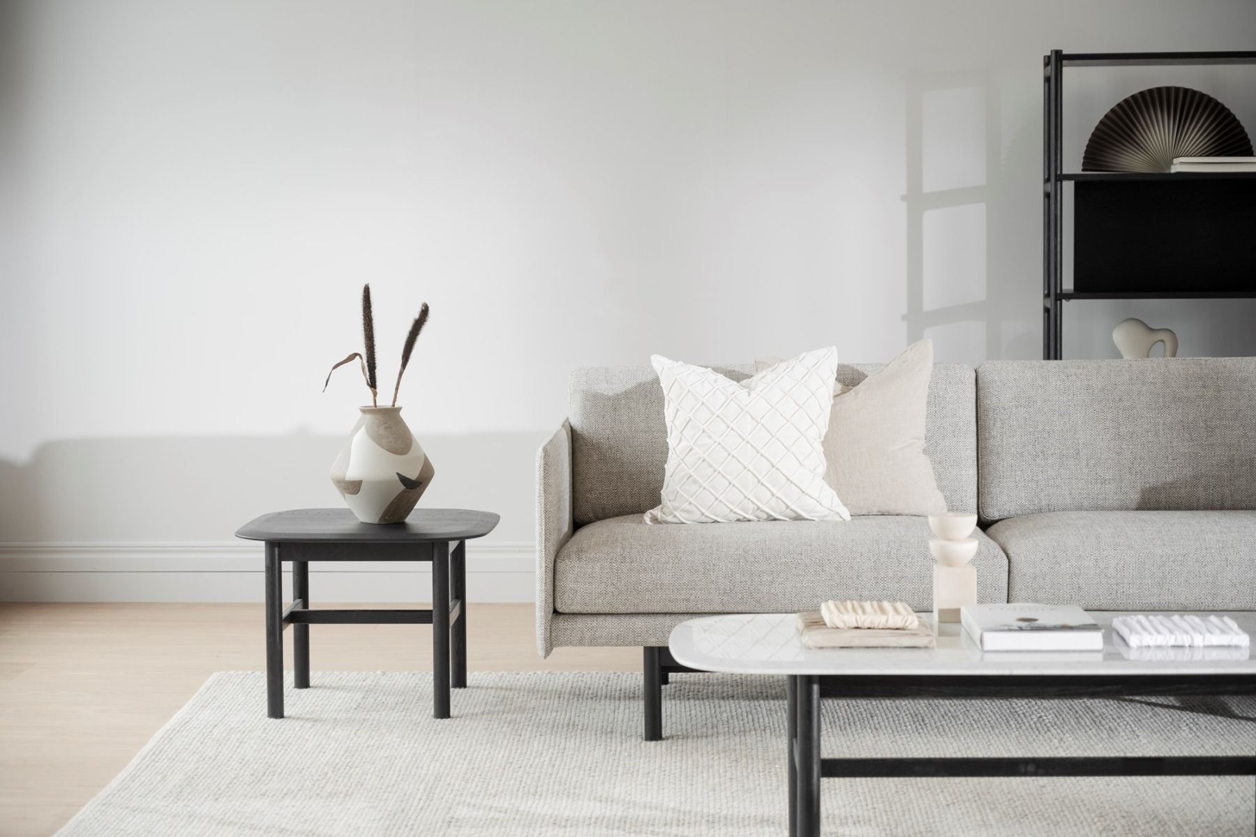 Rowico Hammond sohvapöytä 62x62cm, musta