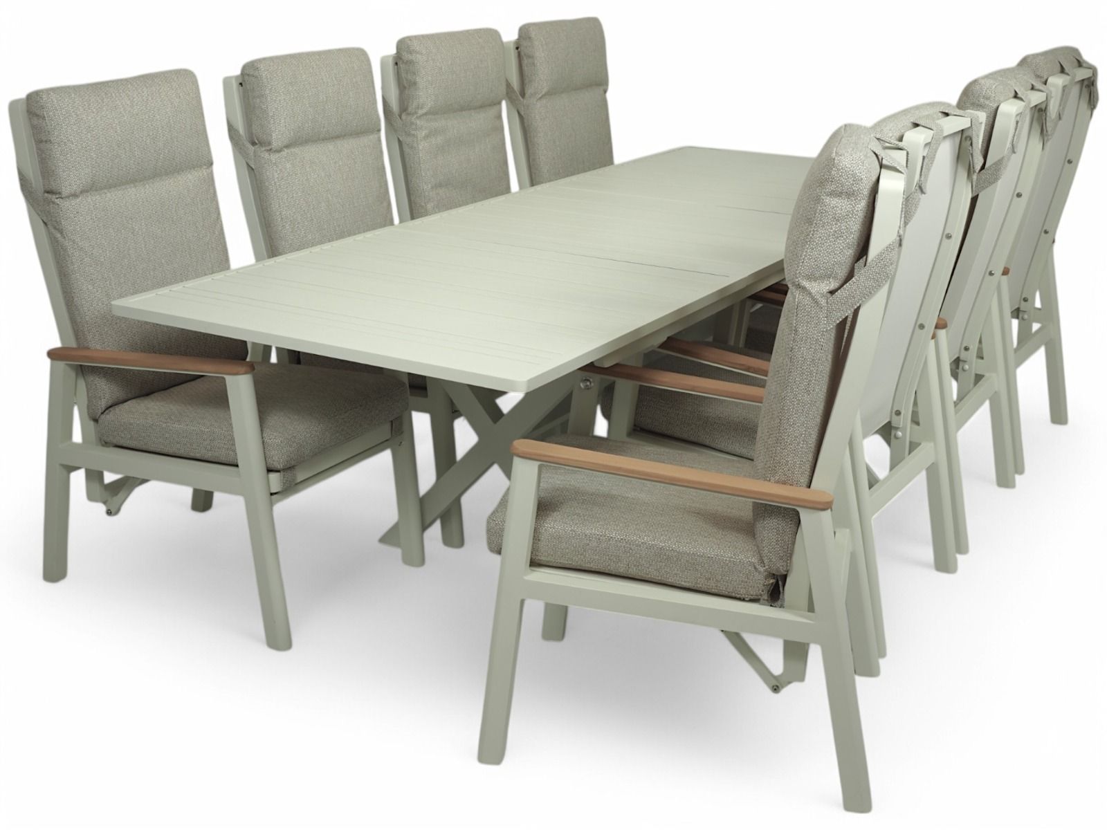 Hanko ruokaryhmä jatkopöydällä ulos