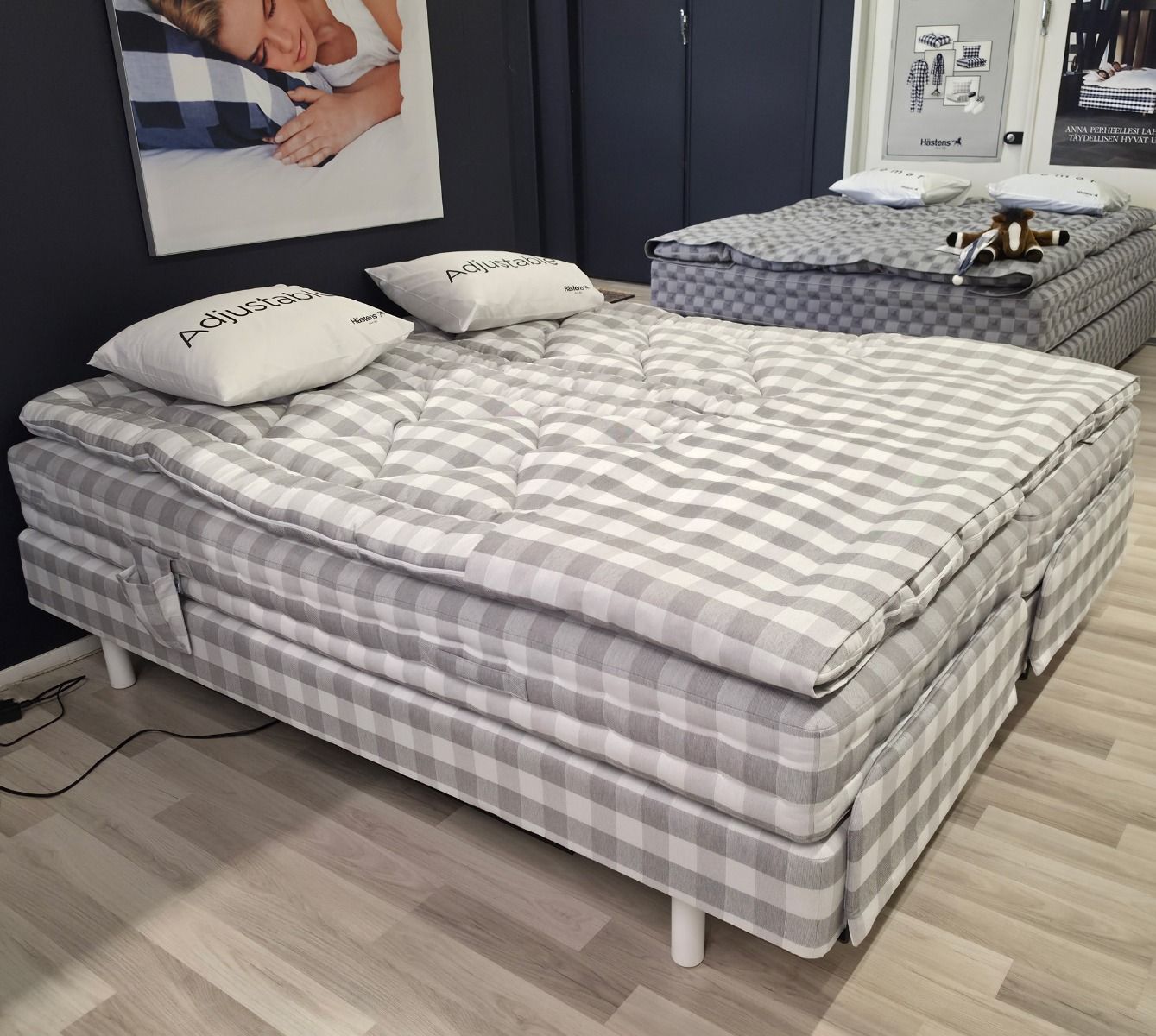 Hästens Adjustable moottorisängyt tauperuutu