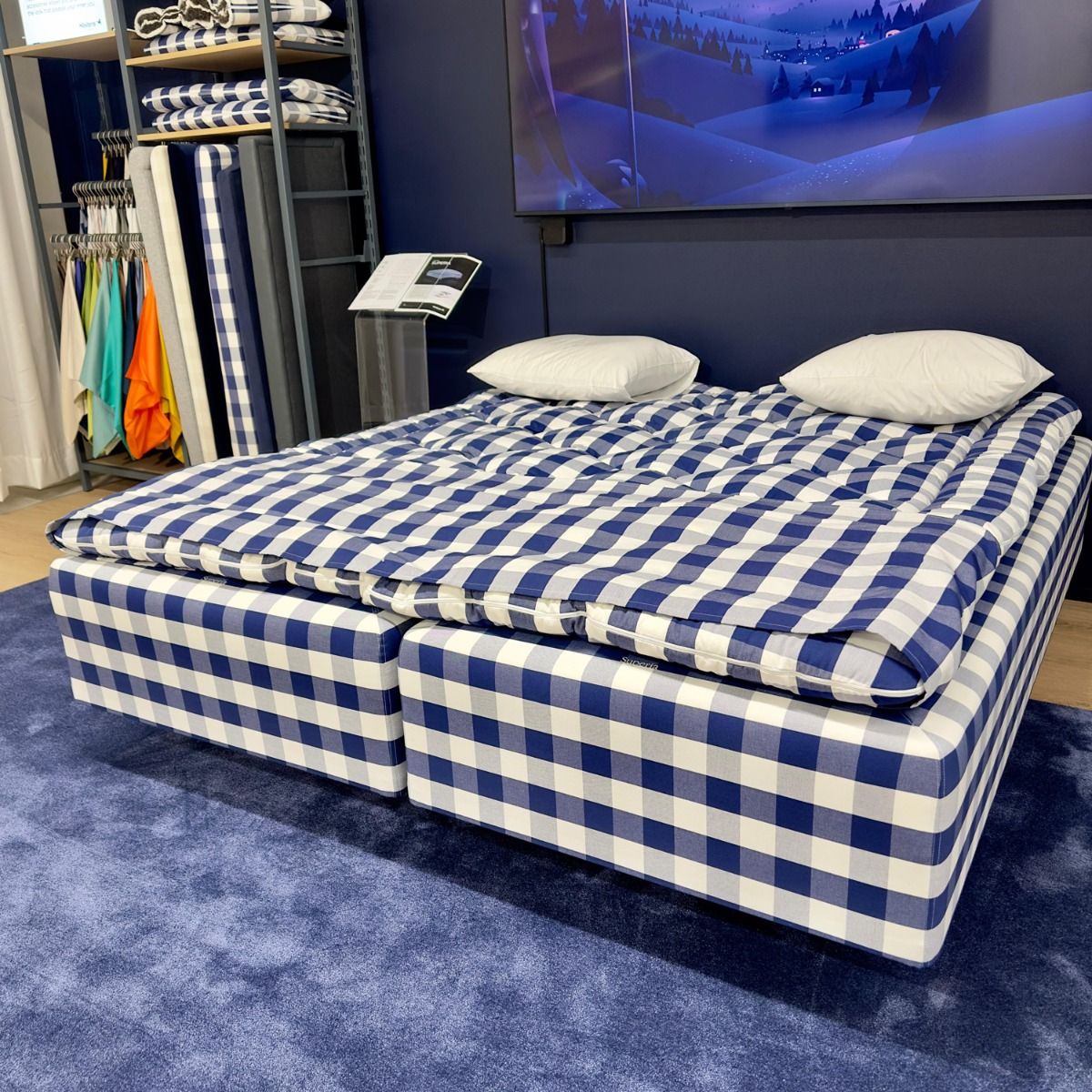 Hästens Superia mallisänky Vaasan myymälässä