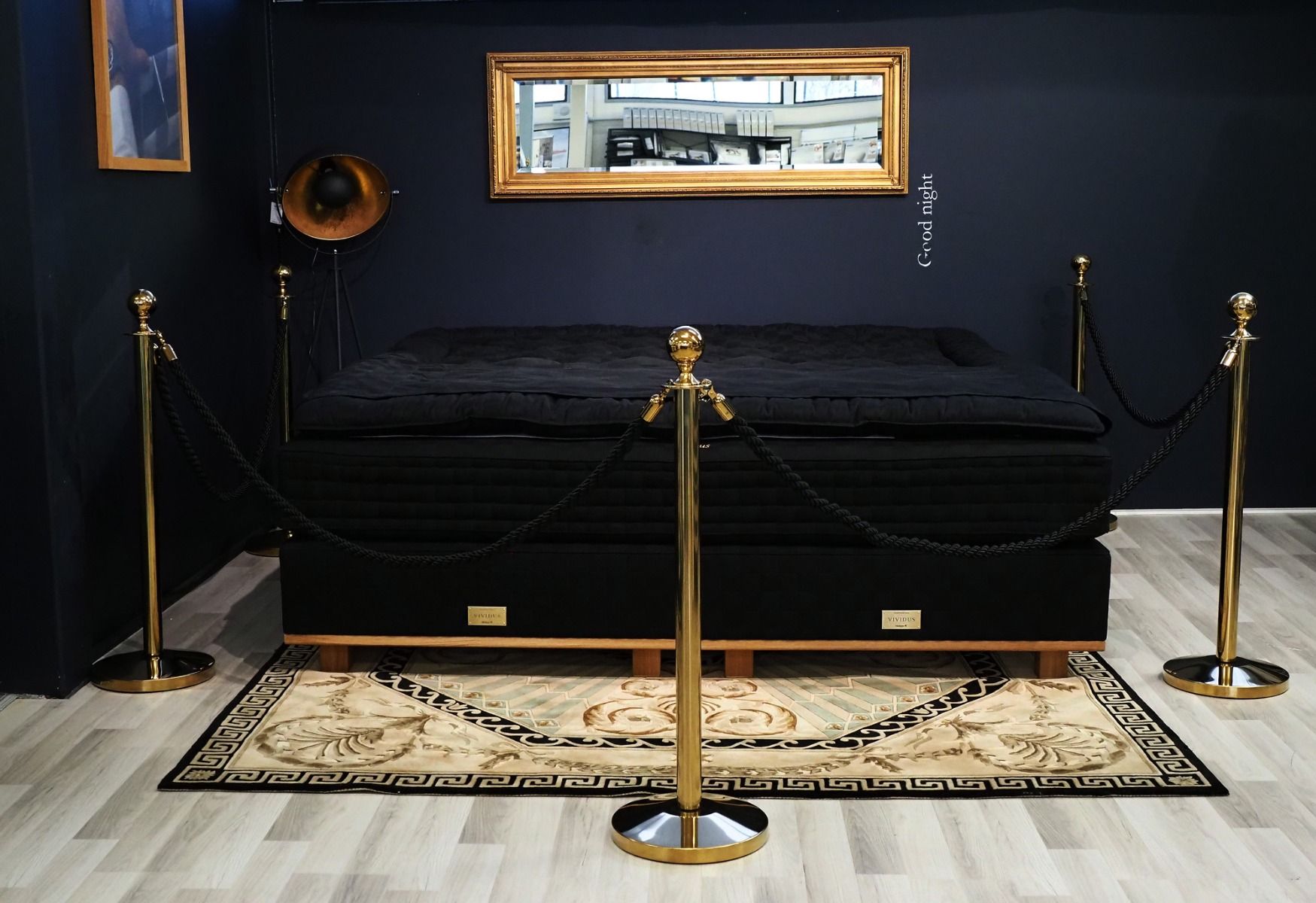 Hästens Vividus sänky 210x210cm