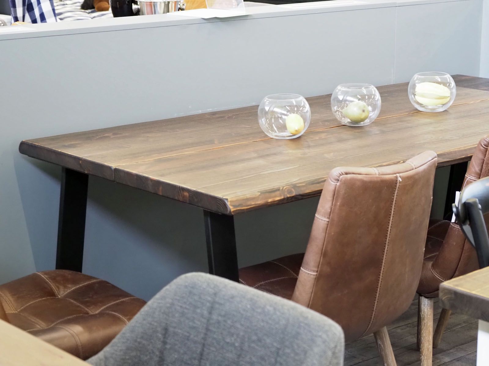 Anttiina Hede ruokapöytä U-metallijalalla 190cm, Classic