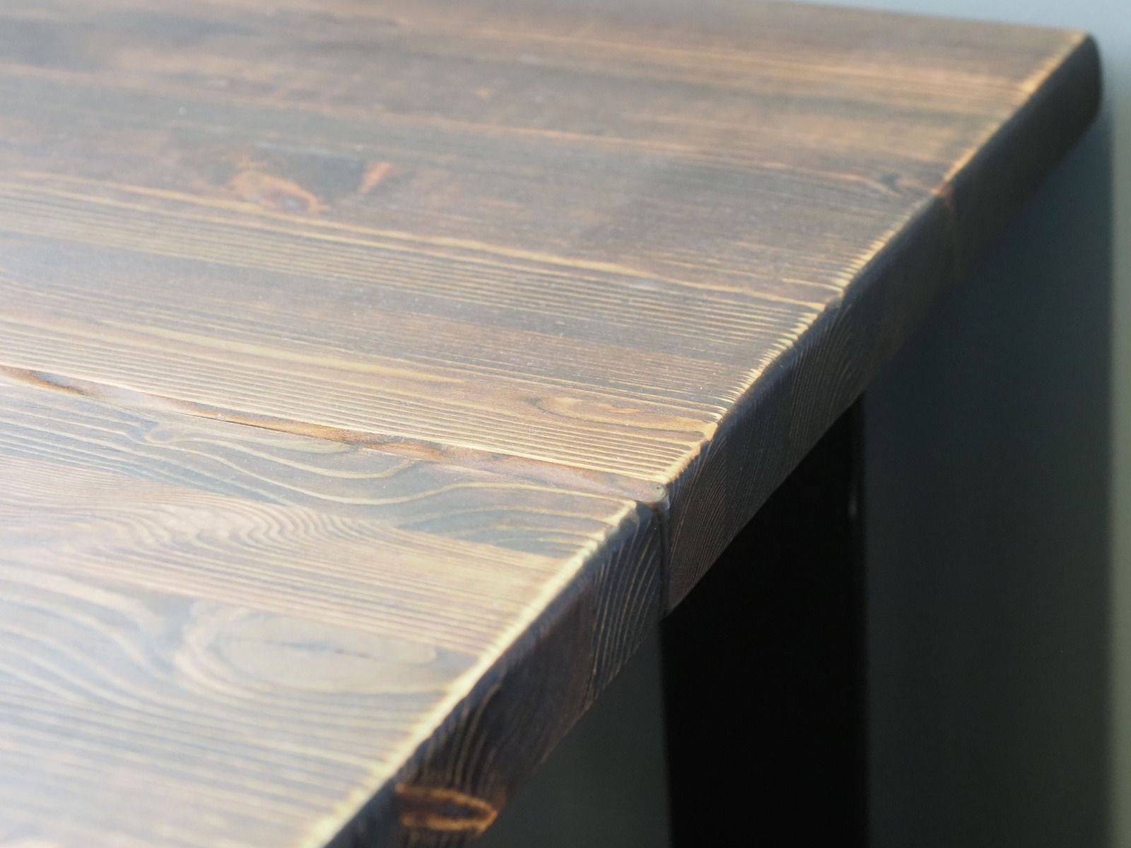 Anttiina Hede ruokapöytä U-metallijalalla 190cm, Classic