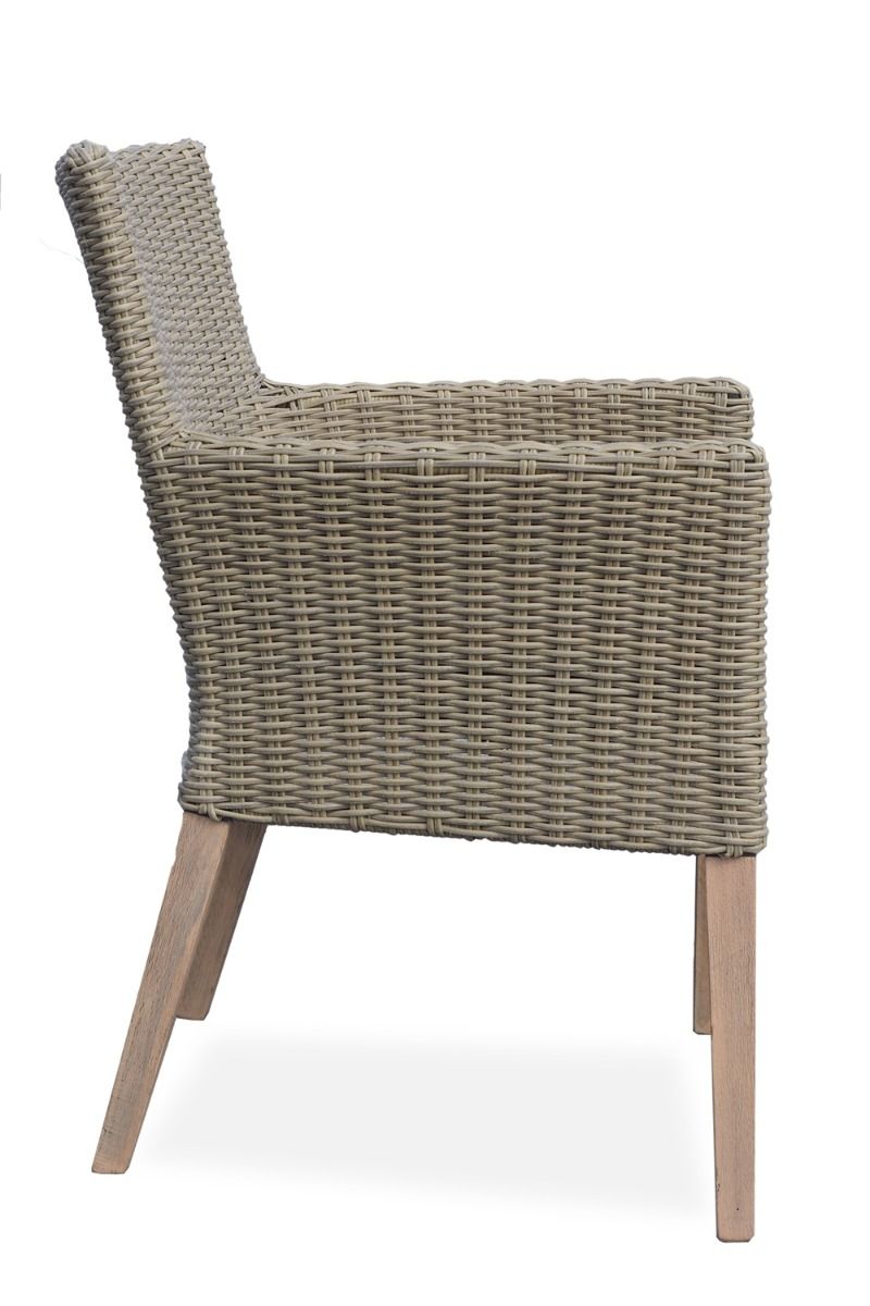 Java pyöreä terassipöytä 150 cm polyrottinkituoleilla