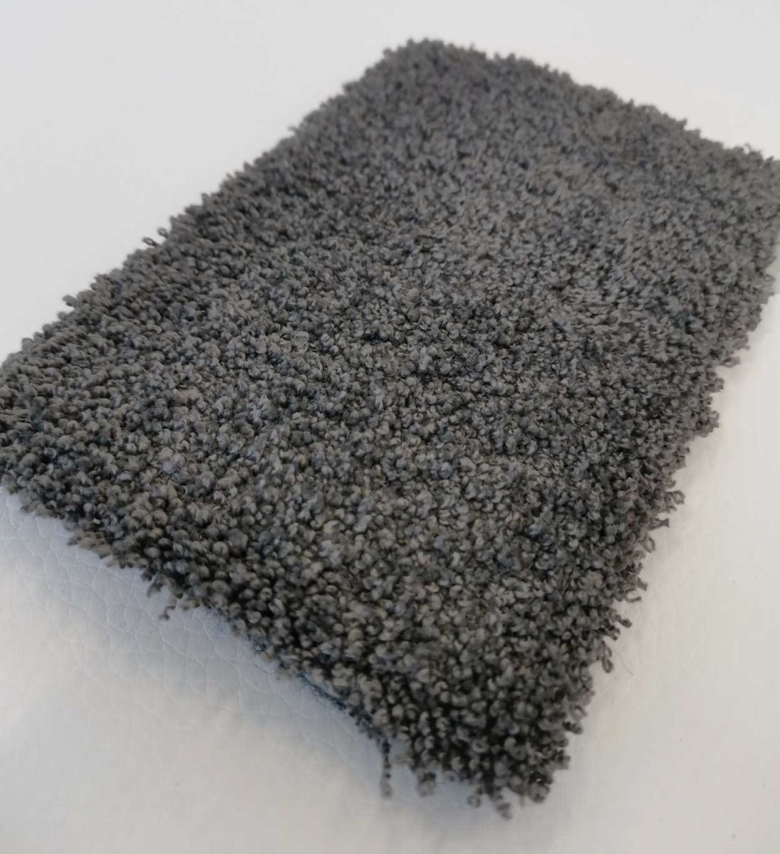 Julia nukkamatto Tummaharmaa, eri kokoja