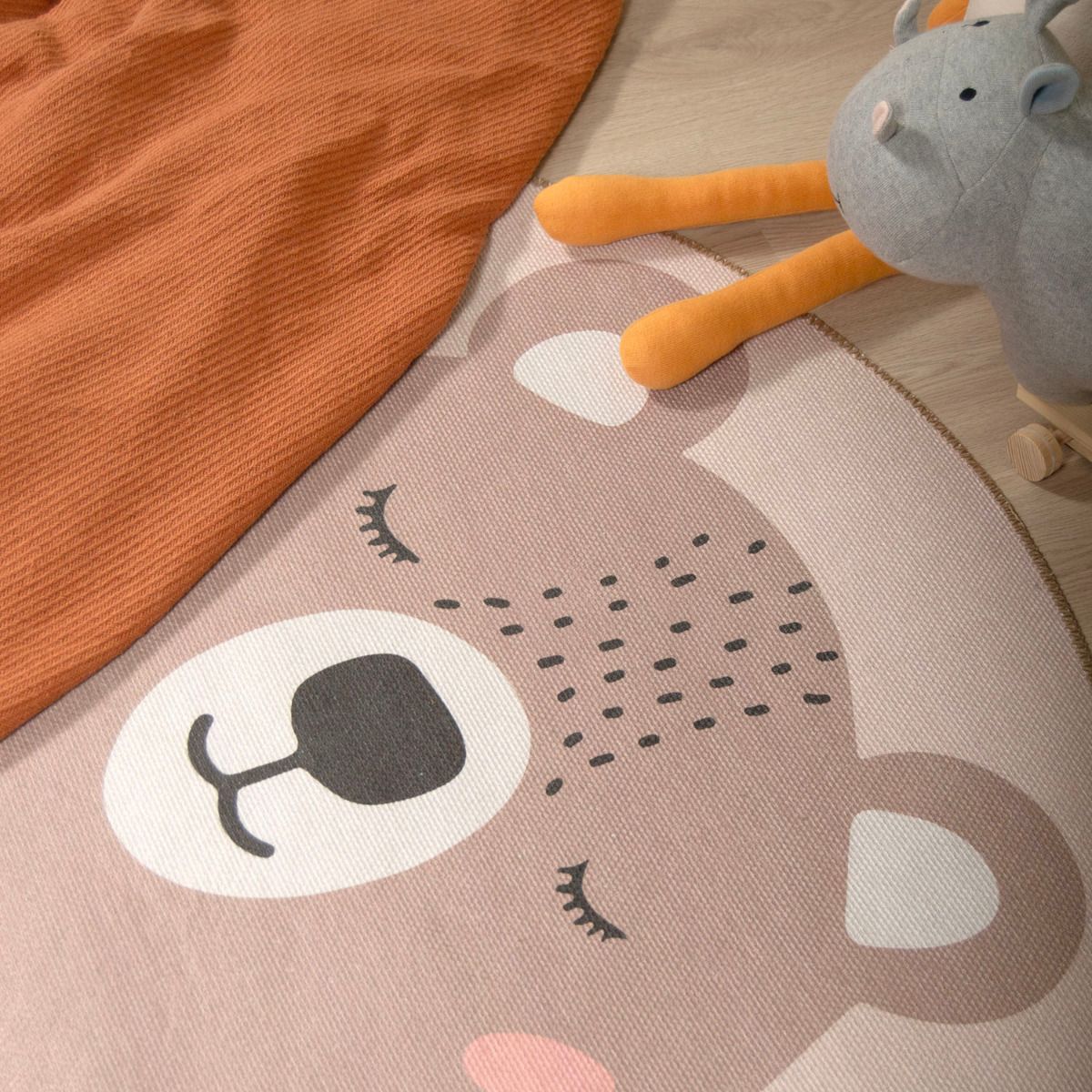 Karhunen matto, pyöreä 120 cm