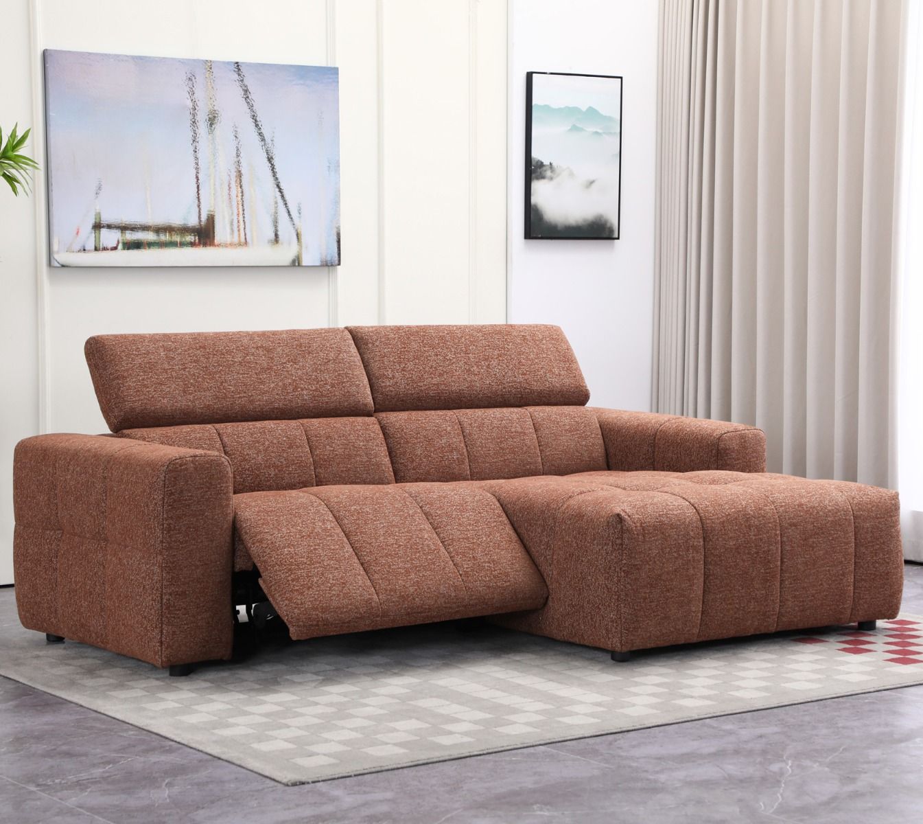 Kevin divaanisohva leveällä divaanilla ja sähkötoimisella mekanismilla