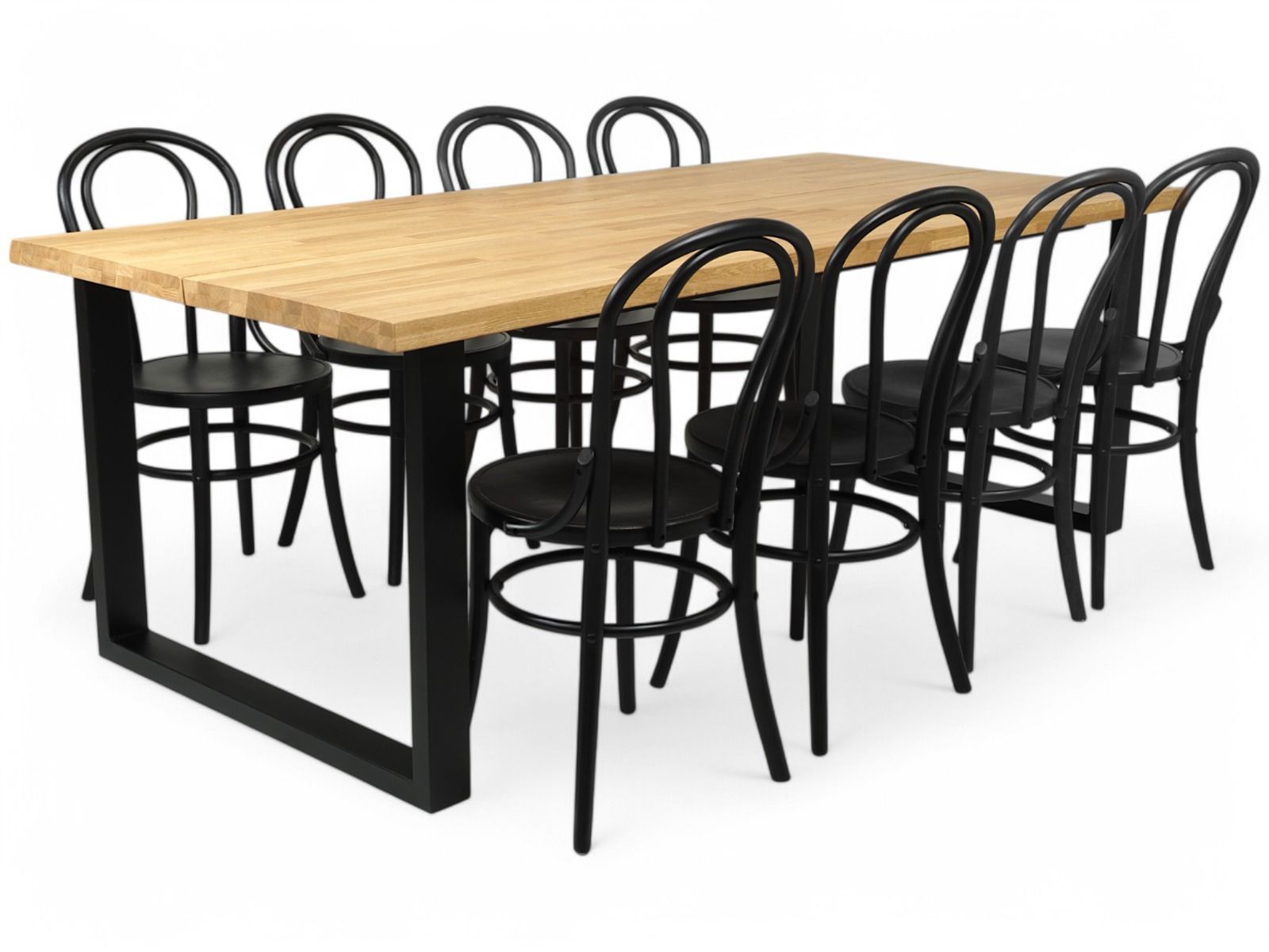 Koski tammi ruokaryhmä Bistro tuoleilla kahdeksalle