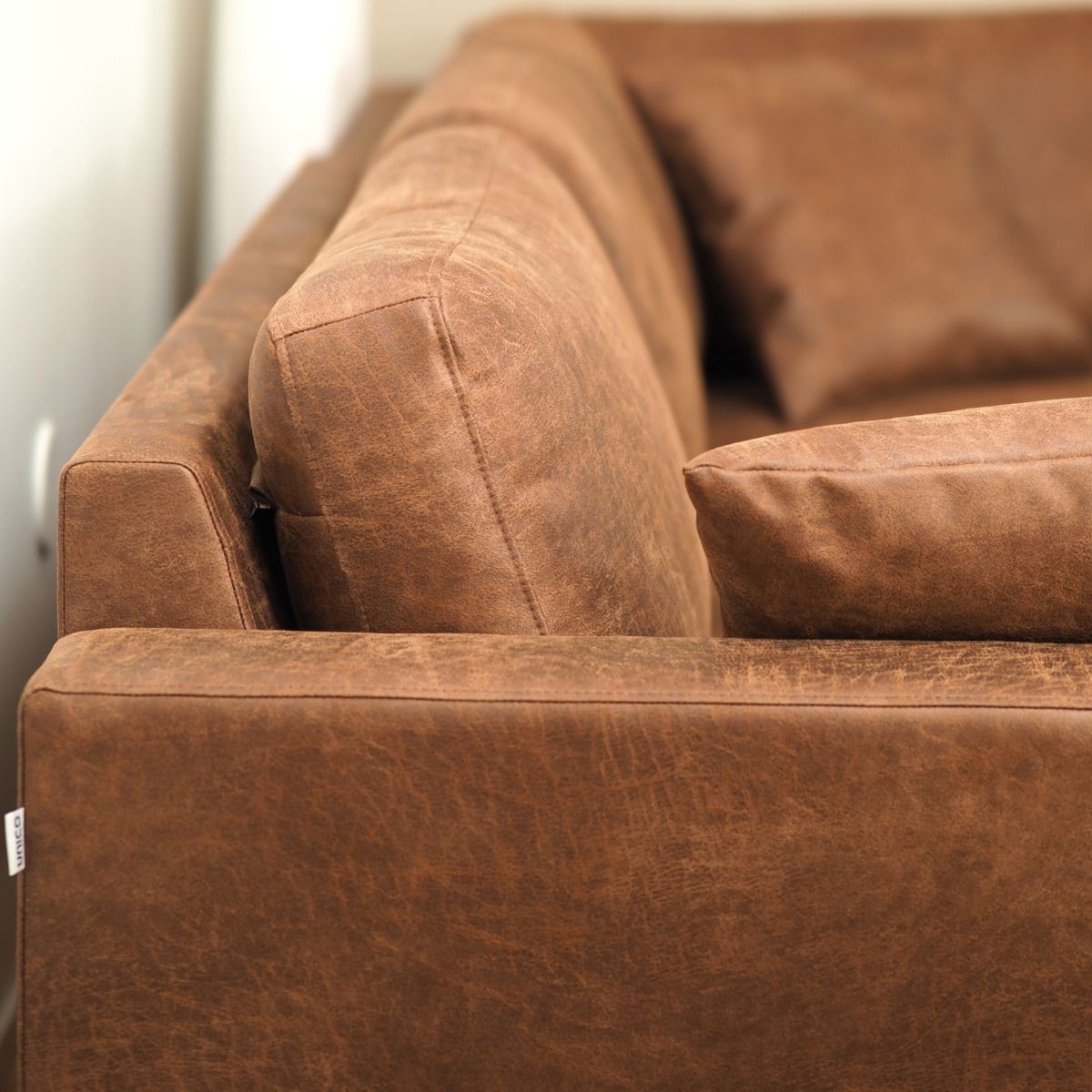 Unico Lakeus avokulmasohva, ruskea ekonahka