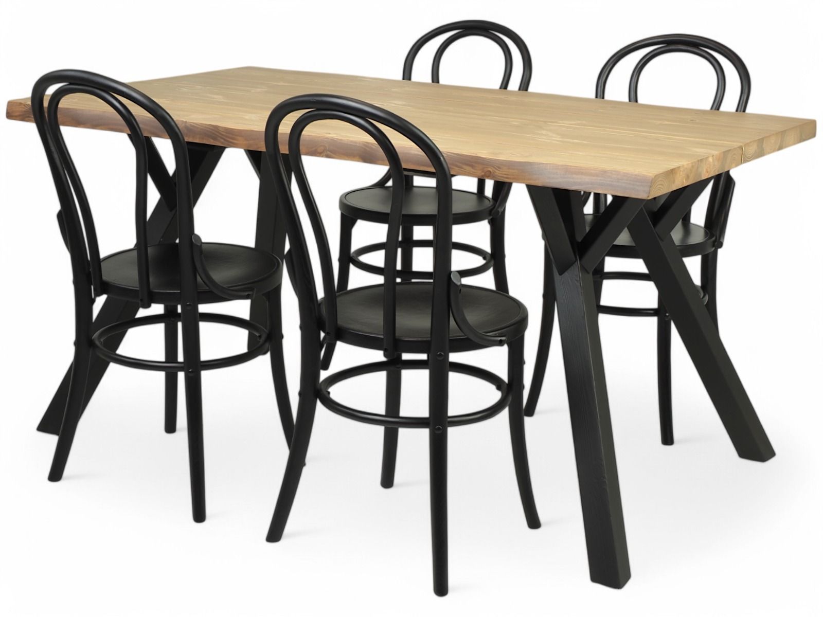 Lana ruokapöytä ja neljä Bistro wieniläistuolia