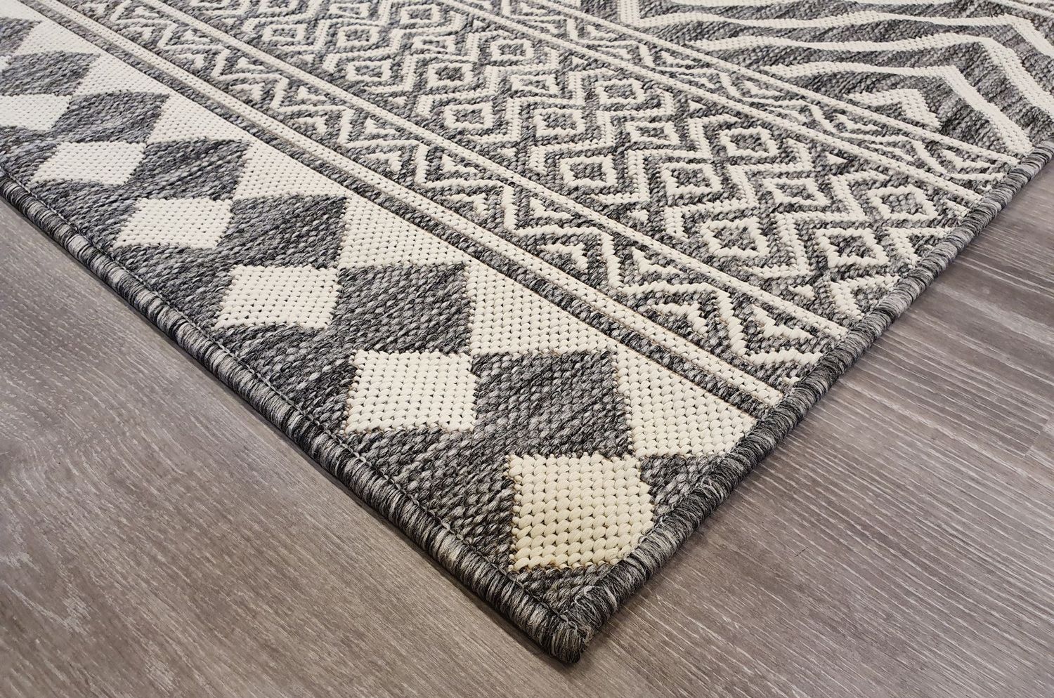 Layla matto hopea, 160x230 cm