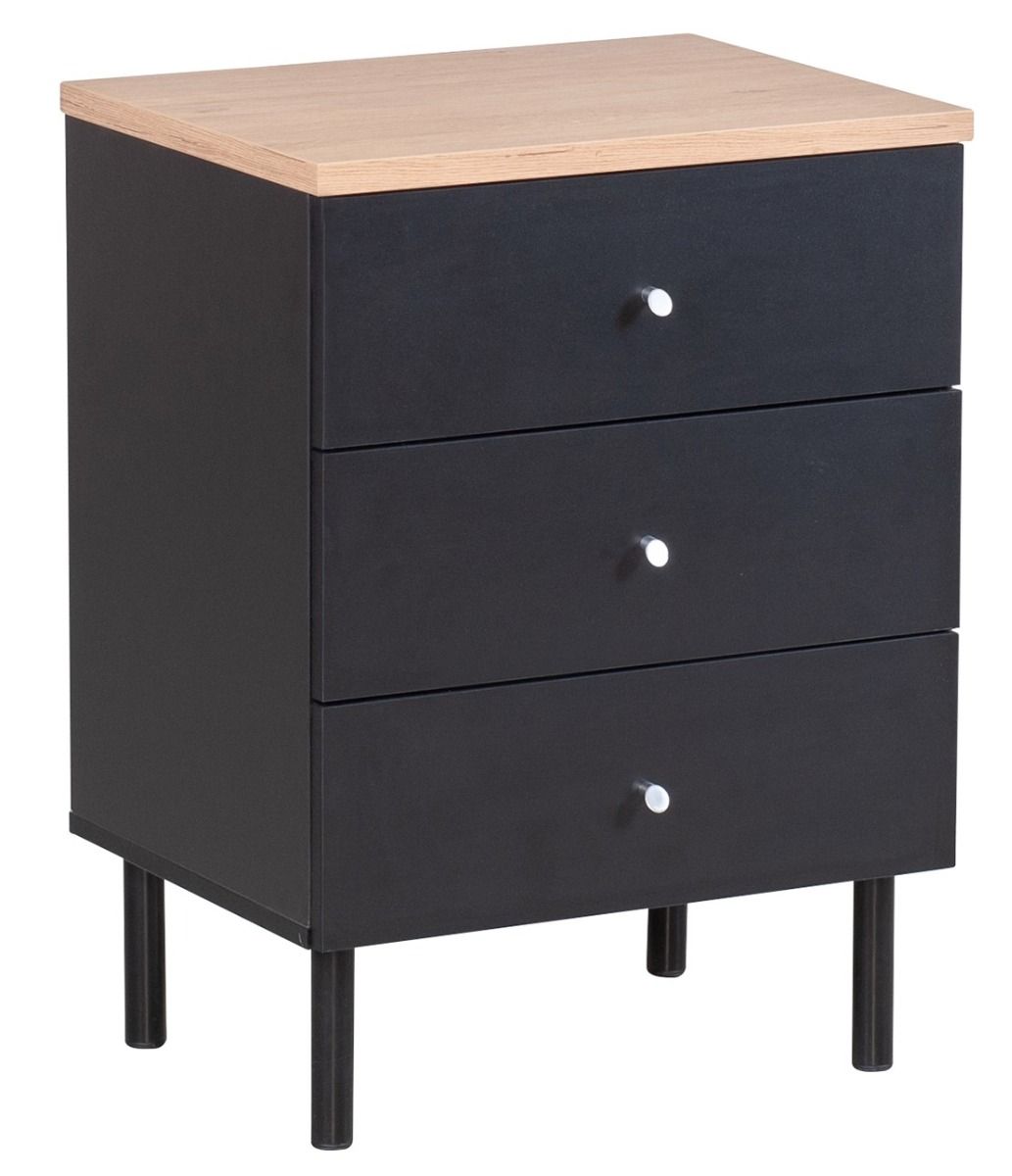 50 cm leveä lipasto kolmella vetolaatikolla. Musta runko, tammenvärinen kansi sekä alumiinin väriset vetimet. Mustat 15cm korkeat putkijalat.