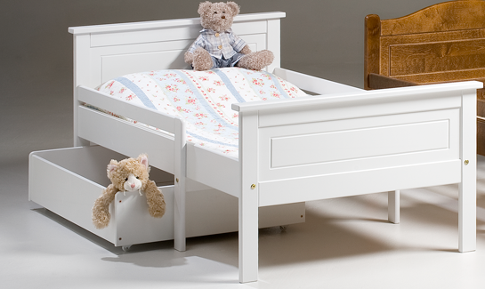 Talvitie lelulaatikko lasten sänkyyn