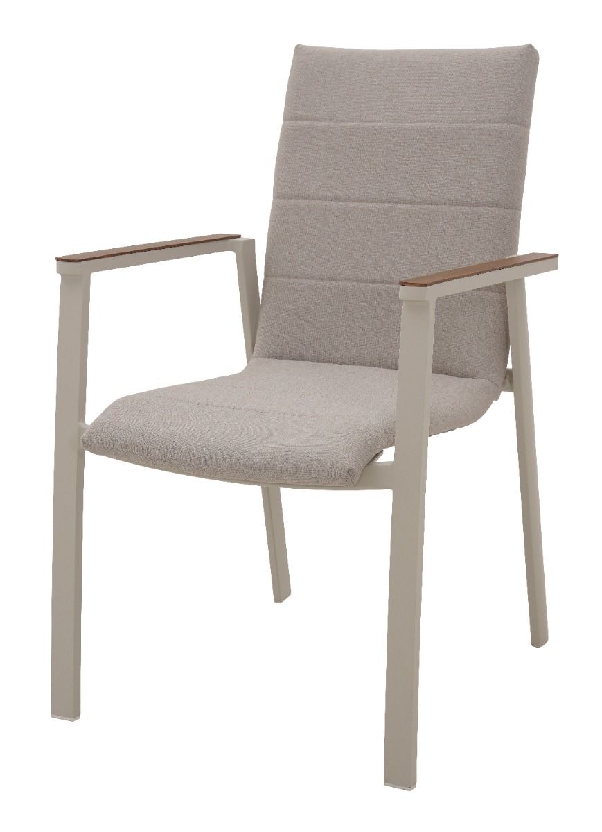 Linea vaalea terassituoli pehmustetulla ja verhoillulla istuimella