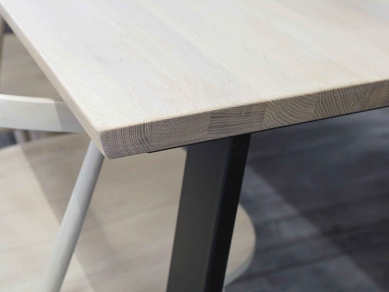 Anttiina Loiste-ruokapöytä 190cm, valkopesty tammi