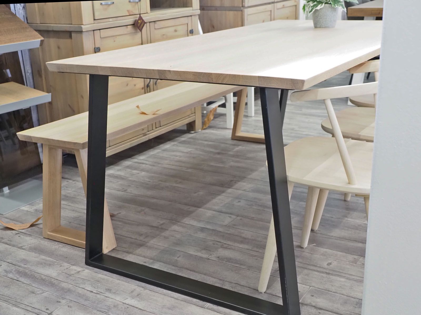 Anttiina Loiste-ruokapöytä 190cm, valkopesty tammi