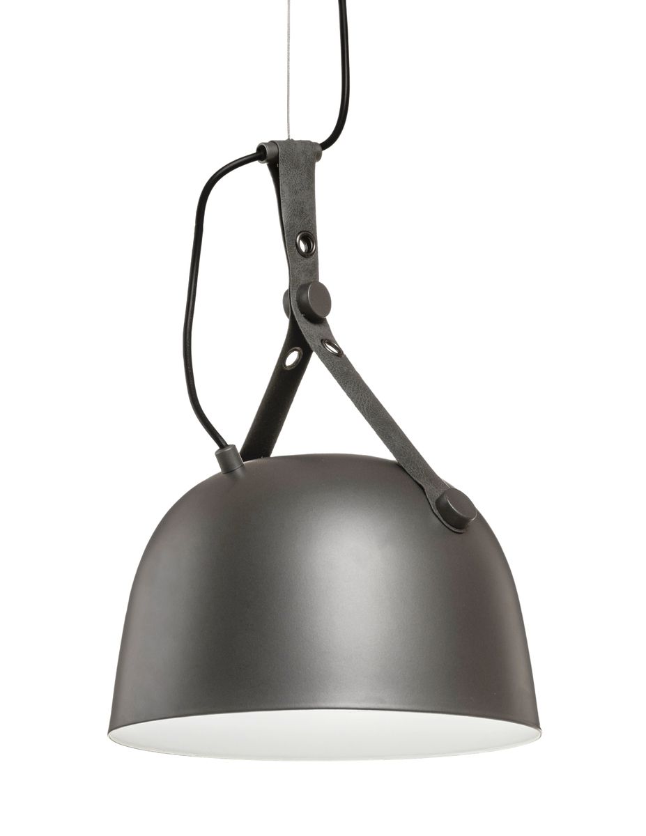 Luke-riippuvalaisin on tyylikäs ja moderni valaisin, jossa teollinen muotoilu kohtaa hienostuneen yksinkertaisuuden. Mattapintainen harmaa kupu ja sen persoonalliset nahkakiinnikkeet tuovat kokonaisuuteen juuri sopivasti rouheutta.