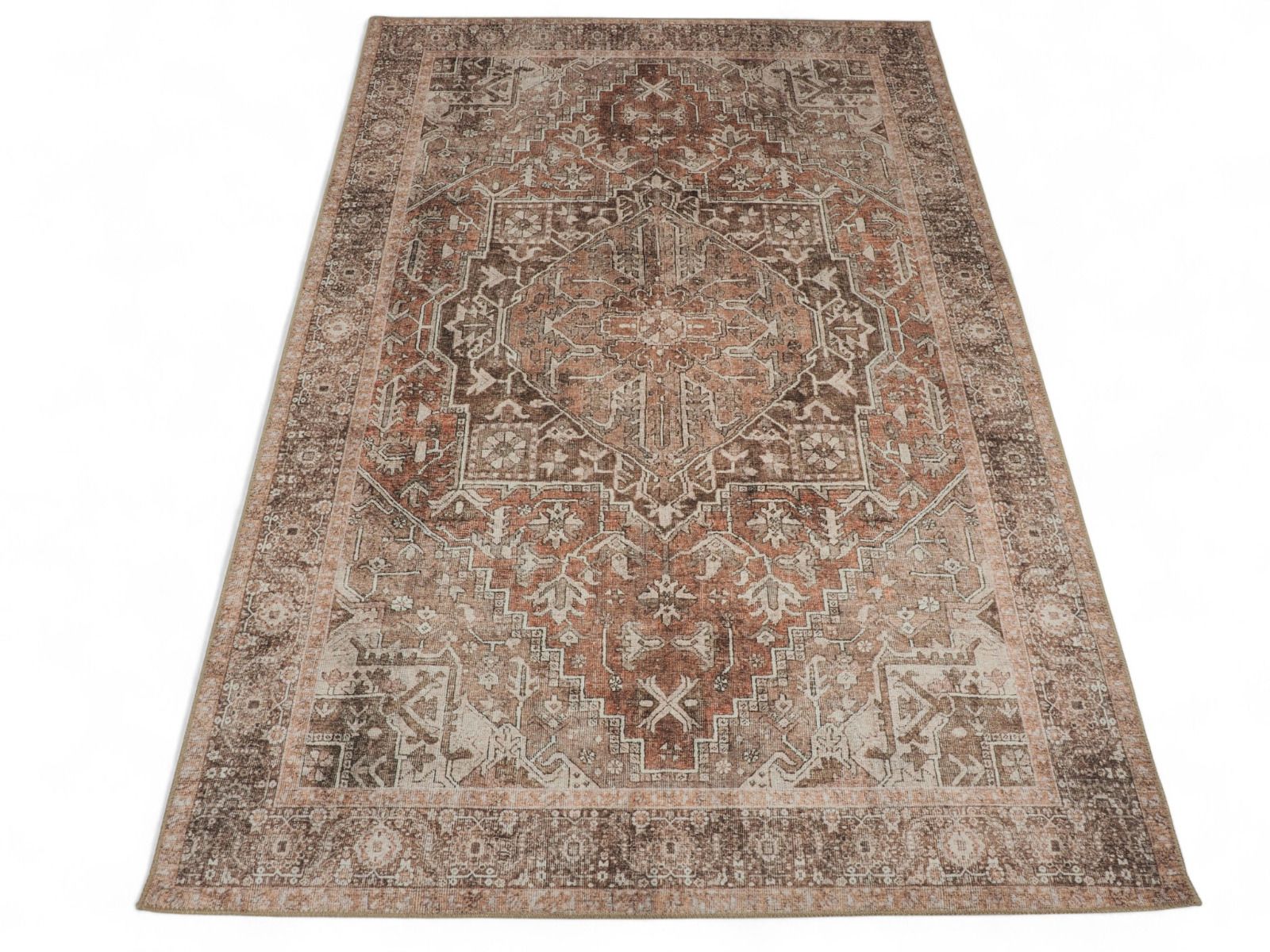 Thema matto, eri kokoja