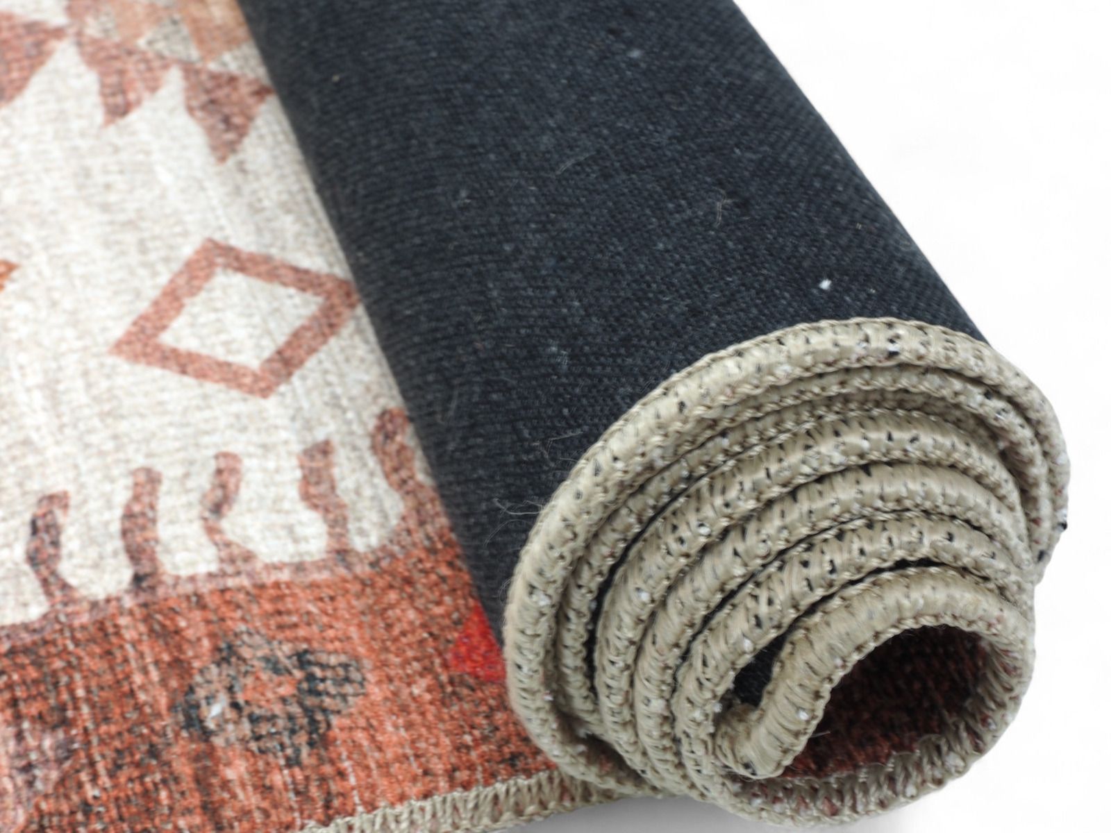 Monifa matto, eri kokoja