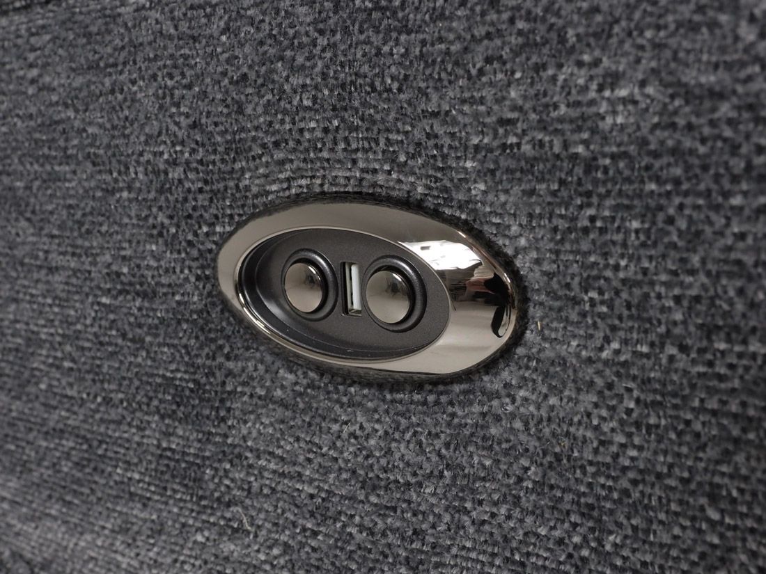 Iisa sähkömekanismituoli, tummanharmaa kangas