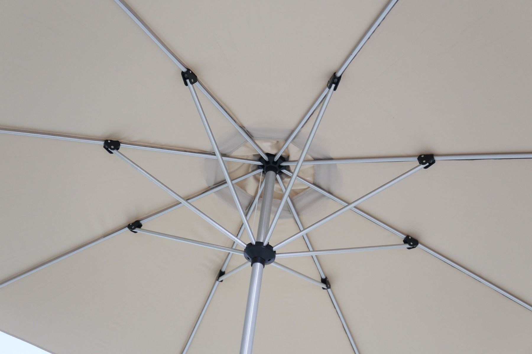 Milan aurinkovarjo 3m pyöreä, hiekan väri