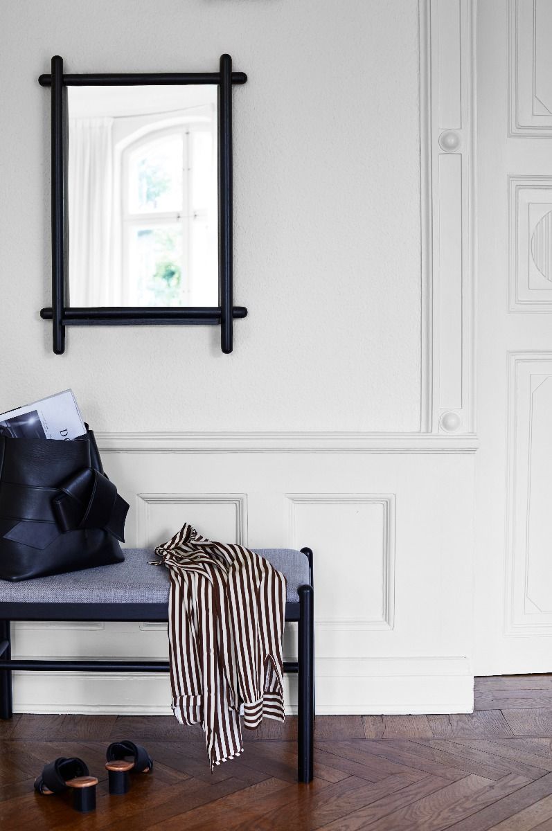 Rowico Milford penkki, musta