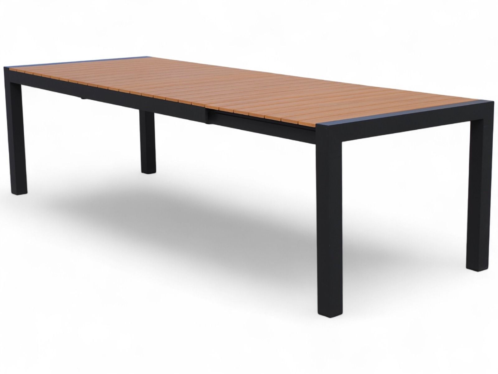 Moonlight jatkopöytä + Brandon tuolit ulos