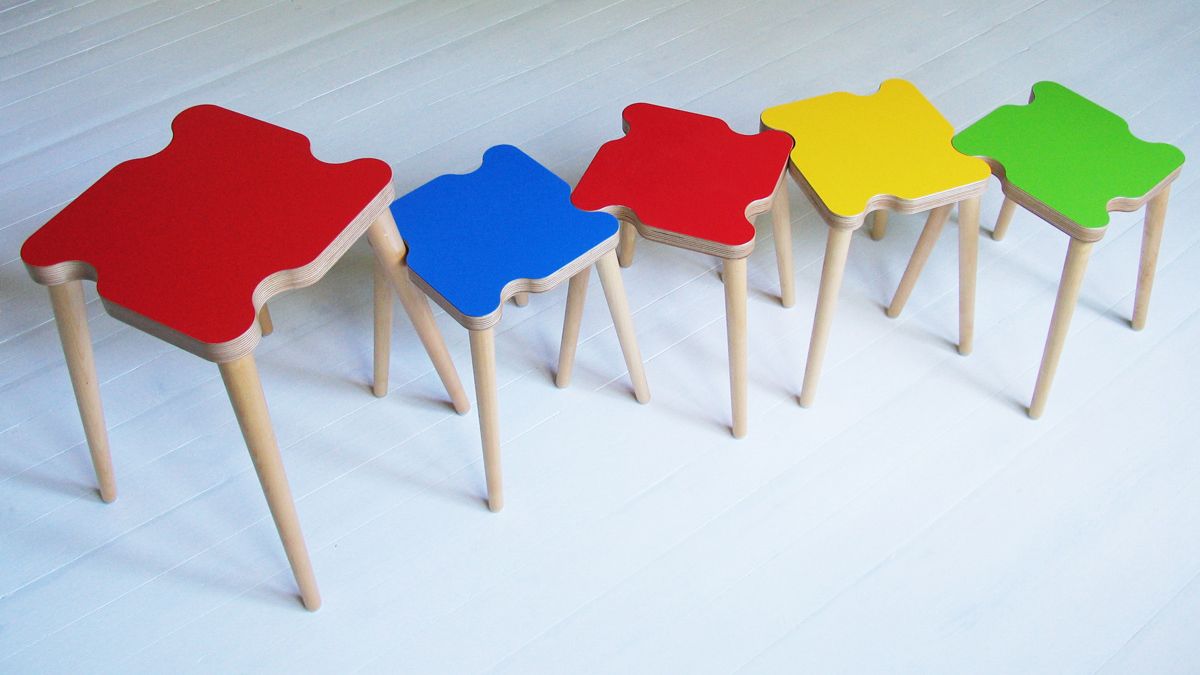 Puulon Mutteri jakkara, eri värejä!