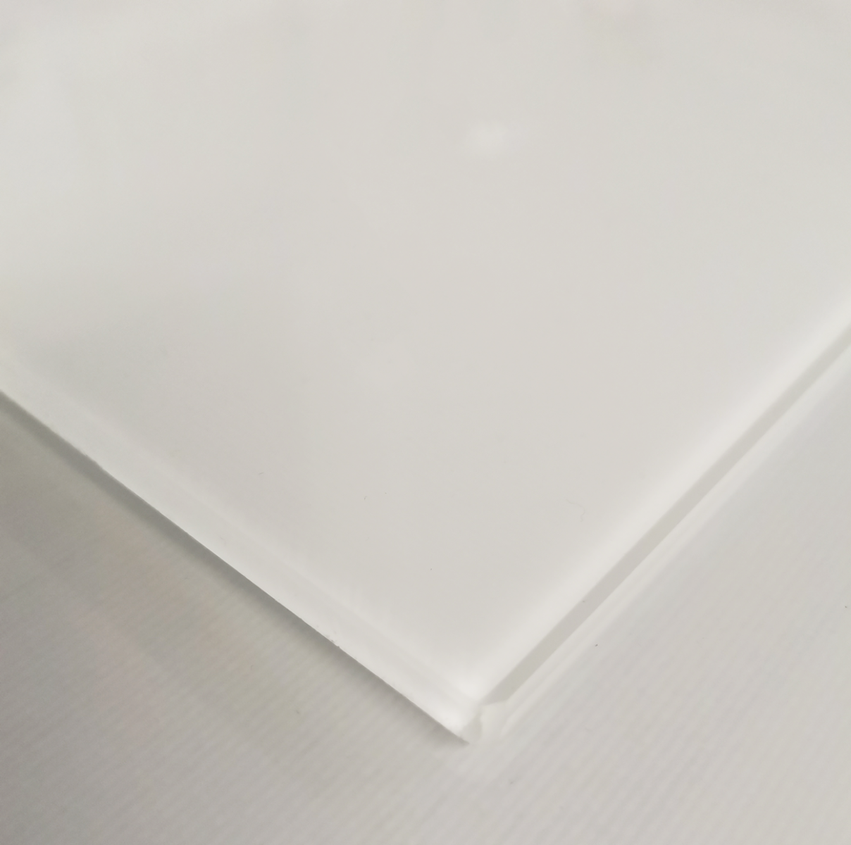 Lasikansi valkoinen, eri kokoja