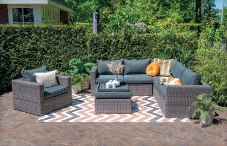 Orangebird kulmasohvasetti, eri kokoja