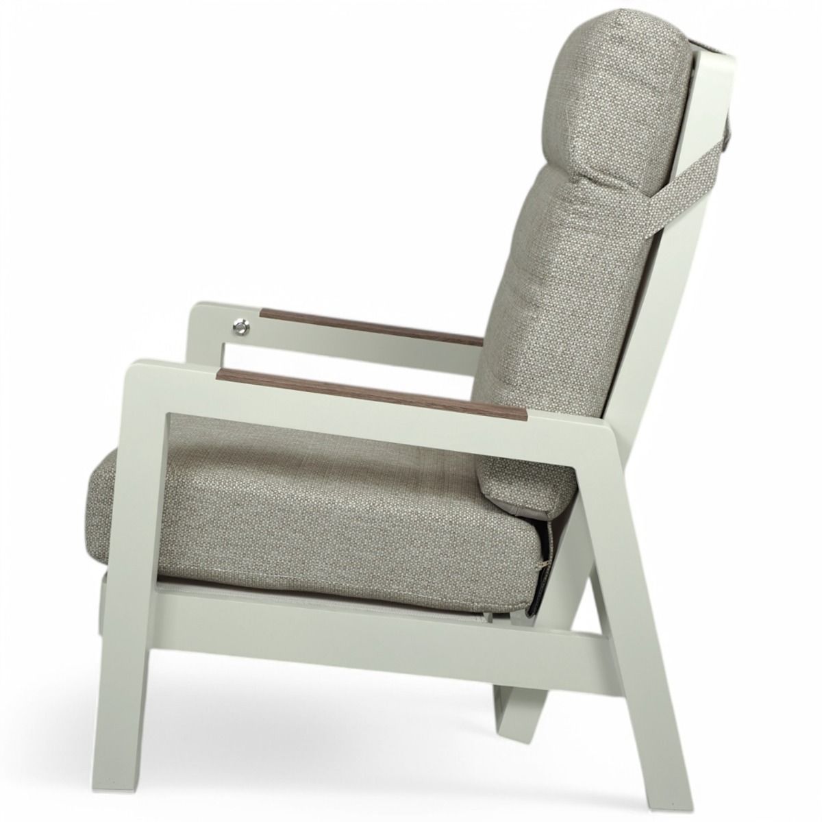 Nauvo nojatuolisetti ulkokäyttöön mekanismeillä, vaalea