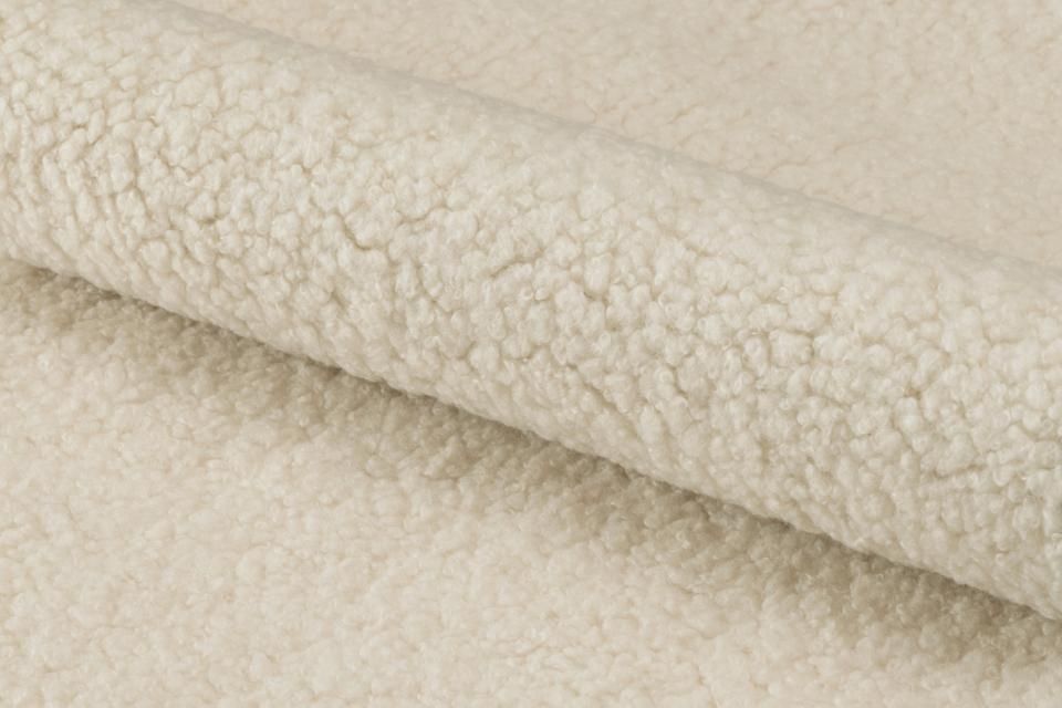 Flow lepotuoli pyörivä, vaalea teddykangas