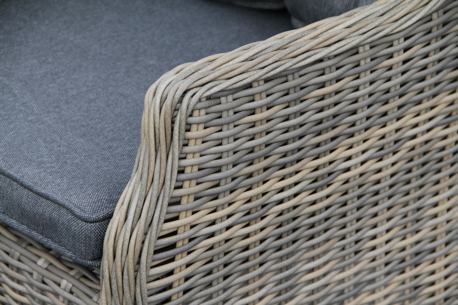 Osborne tuoli polyrottinki, vaalean ruskea