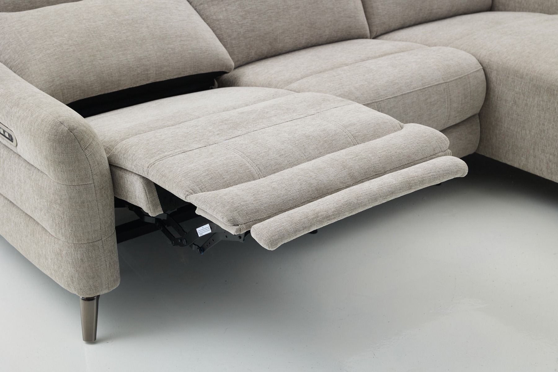 Oscar divaanisohva sähkömekanismilla, hiekanharmaa