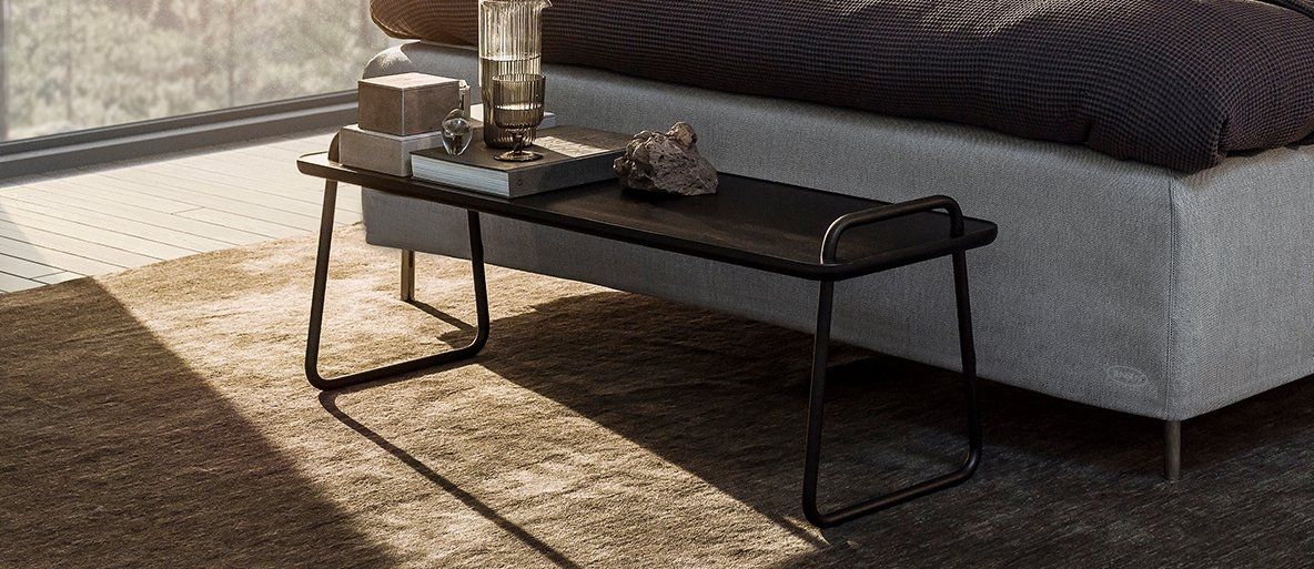 Jensen Sit-On penkki sängyn päätyyn, eri värejä