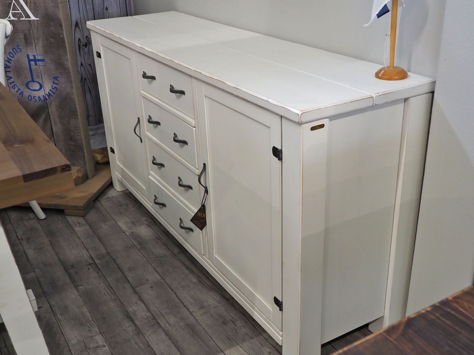 Anttiina -lakeus senkki LA26, valkoinen