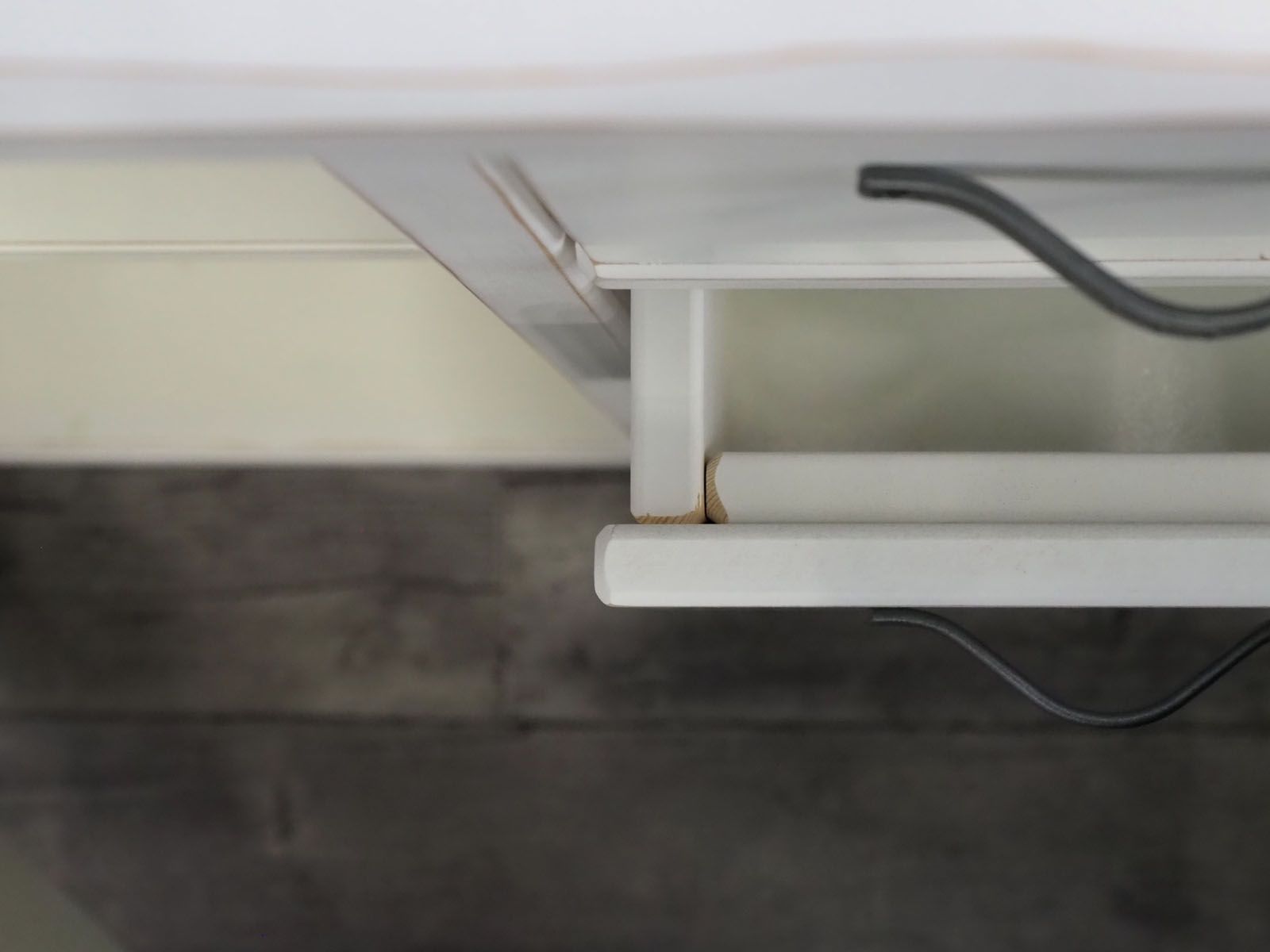 Anttiina -lakeus senkki LA26, valkoinen