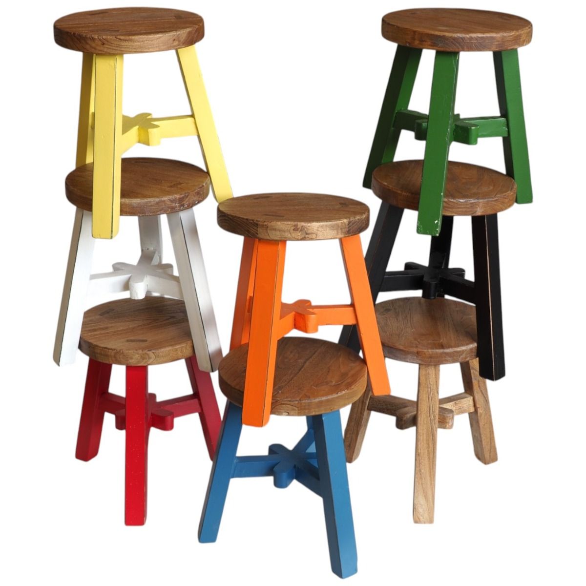 Pieniä pyöreitä jakkaroita