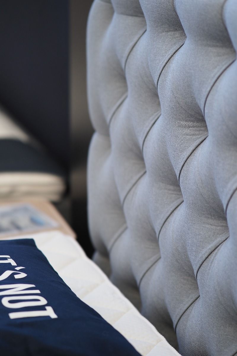 Jensen Diva sängynpääty 160cm, eri värejä