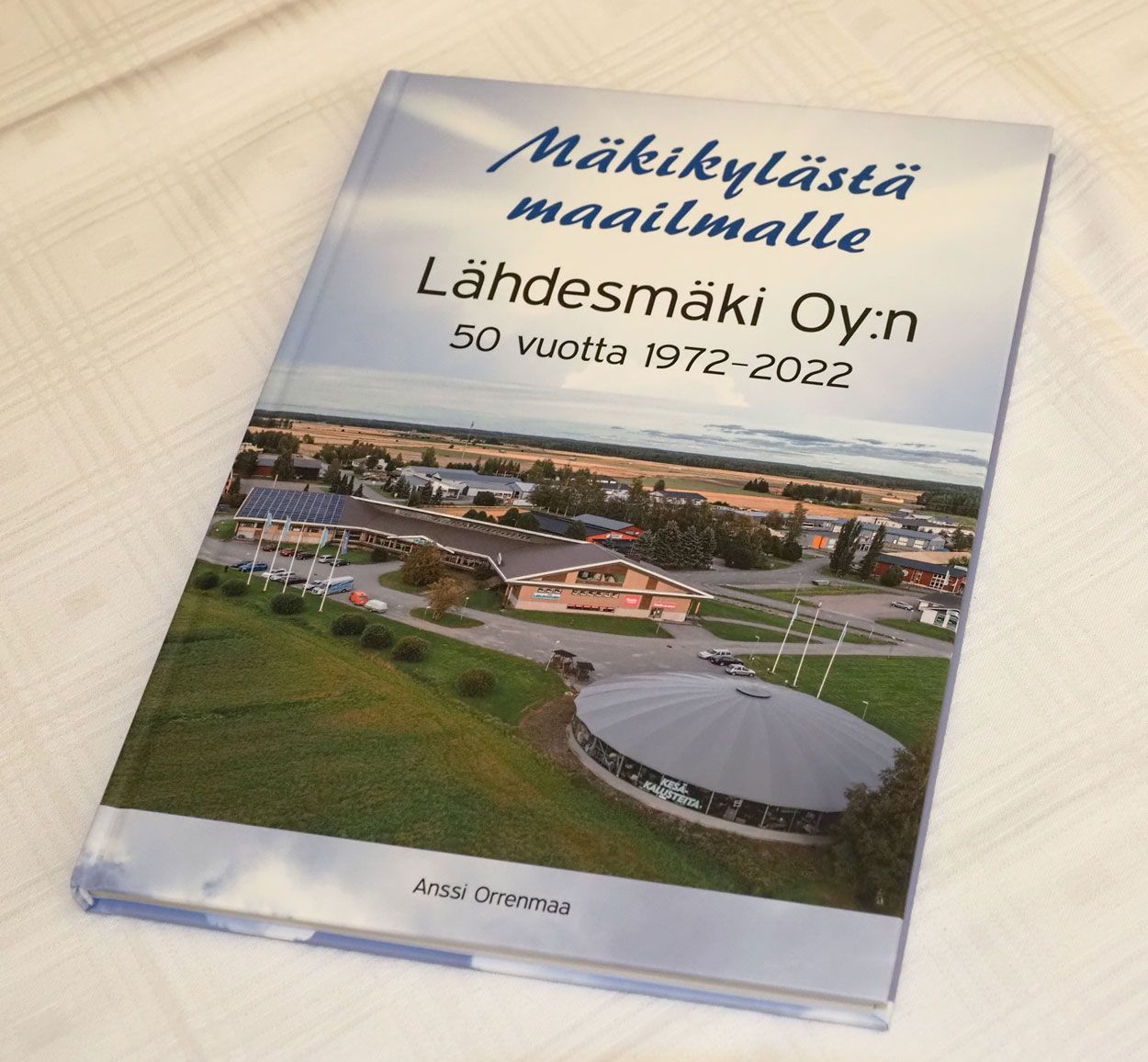 Mäkikylästä maailmalle - Lähdesmäki historiikki