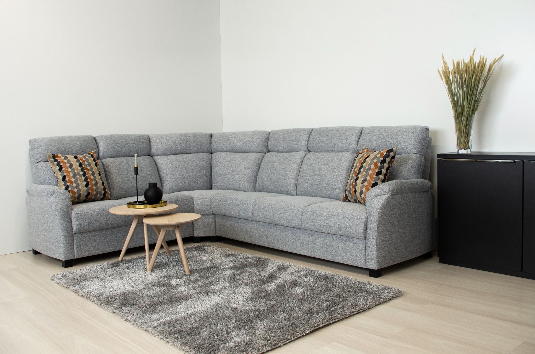 Panamera kulmasohva, eri värejä