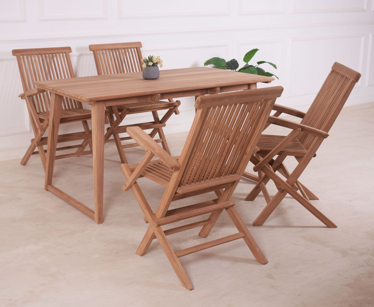 Patmos ruokapöytä + 4 Bermunda tuolia, tiikkiä