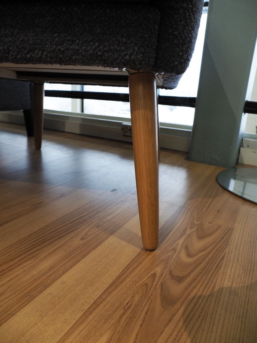 Soft Pearl nojatuoli + rahi, harmaa