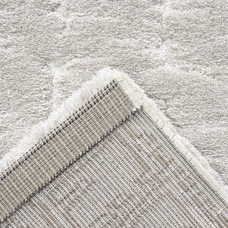 Piazza nukkamatto, eri kokoja