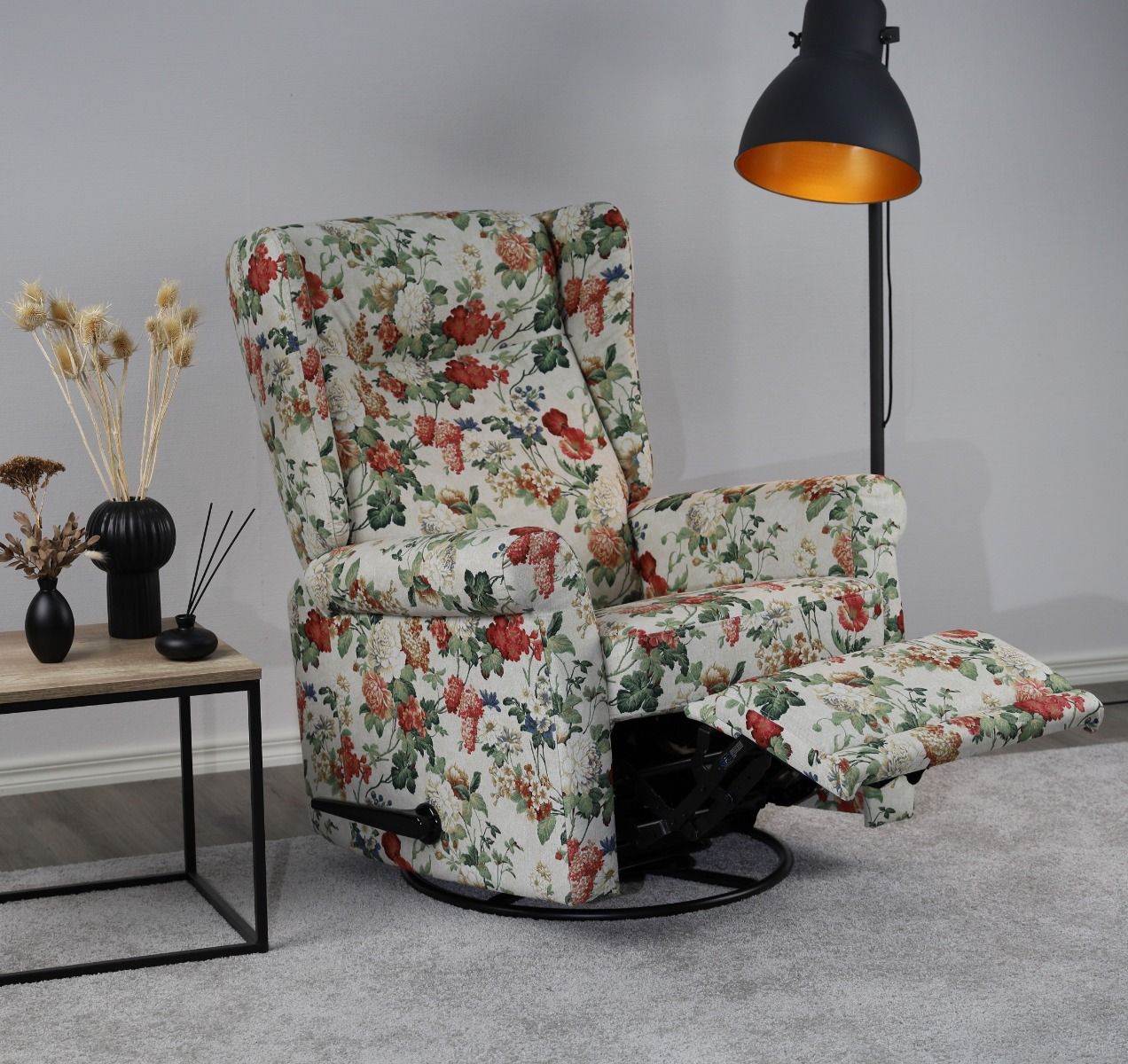 PK Madeleine Kick reclinertuoli, kangasverhoiltu