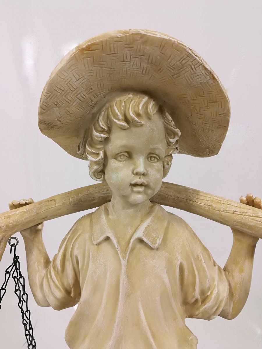 Patsas, poika ja ruukut