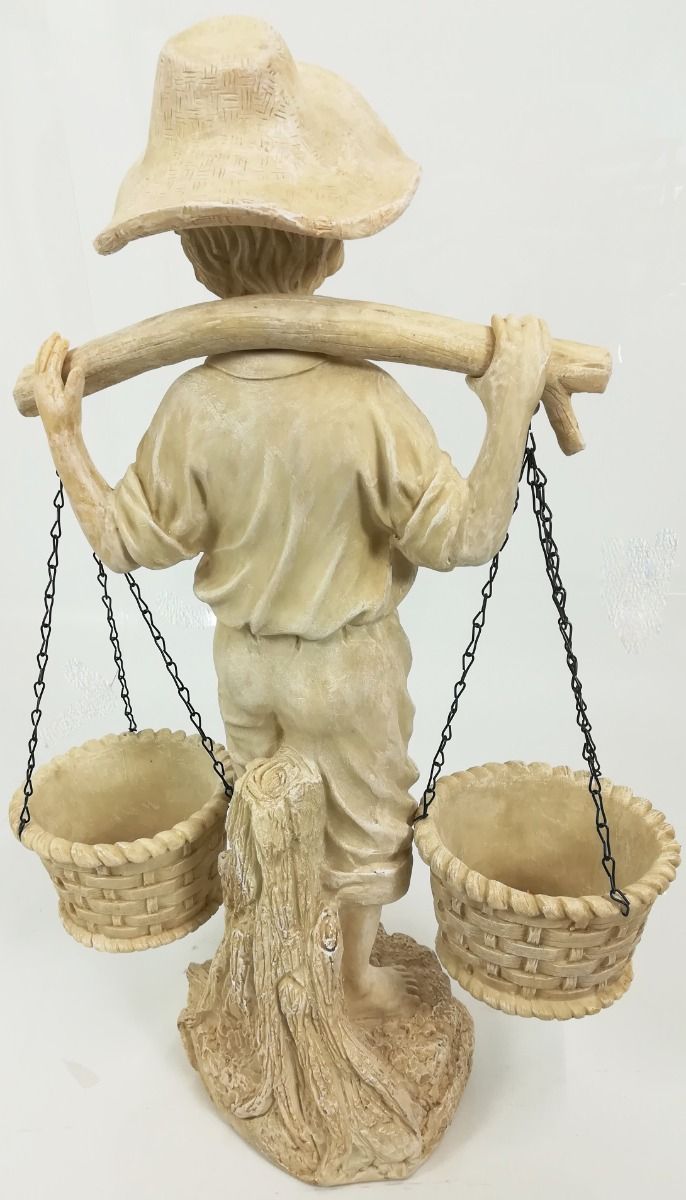 Patsas, poika ja ruukut